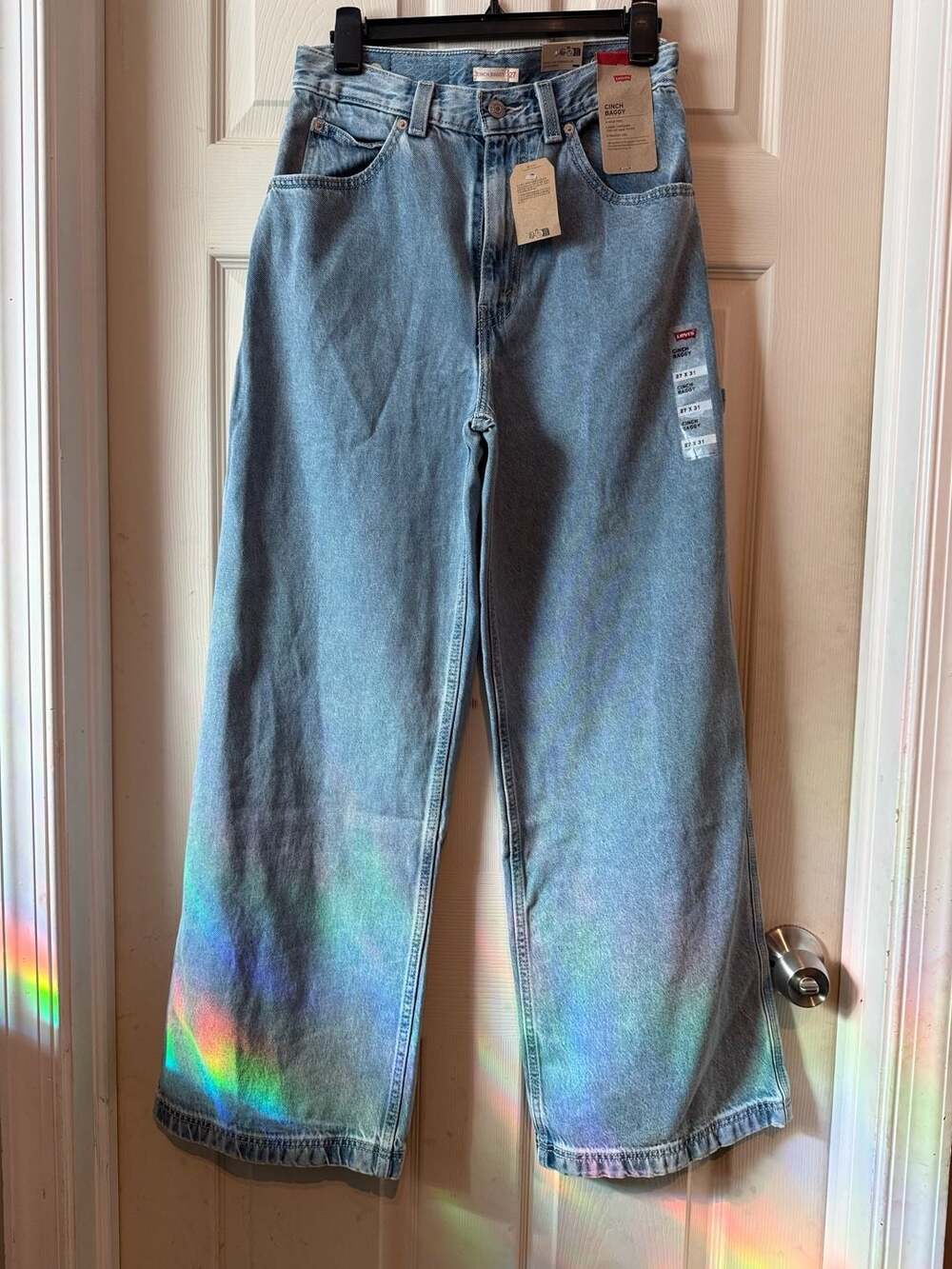NWT Levi's Cinch Baggy Jeans Size 27 Light Wash High Rise Straight Leg